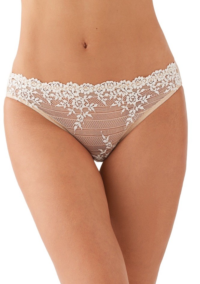 wacoal embrace lace panties Nude/ivory Embroidery NWT Macys XL Bikini 64391