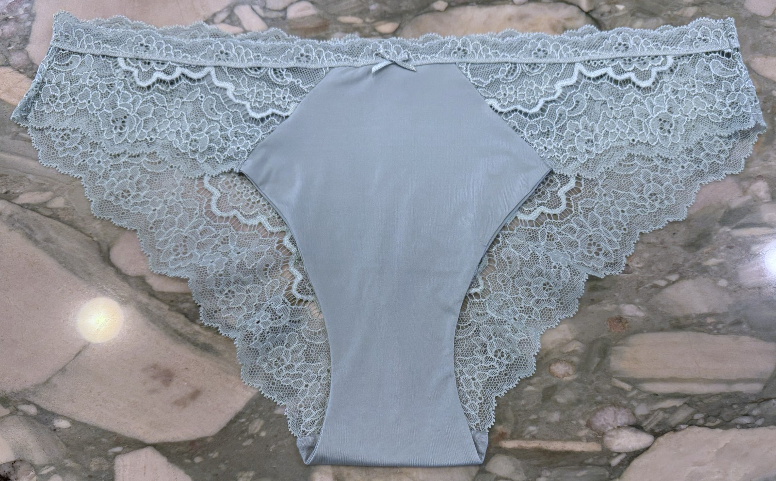 NEW Victoria Secret Dream Angels Lace Trim Cheeky Panty – Sage Dust Green – XL