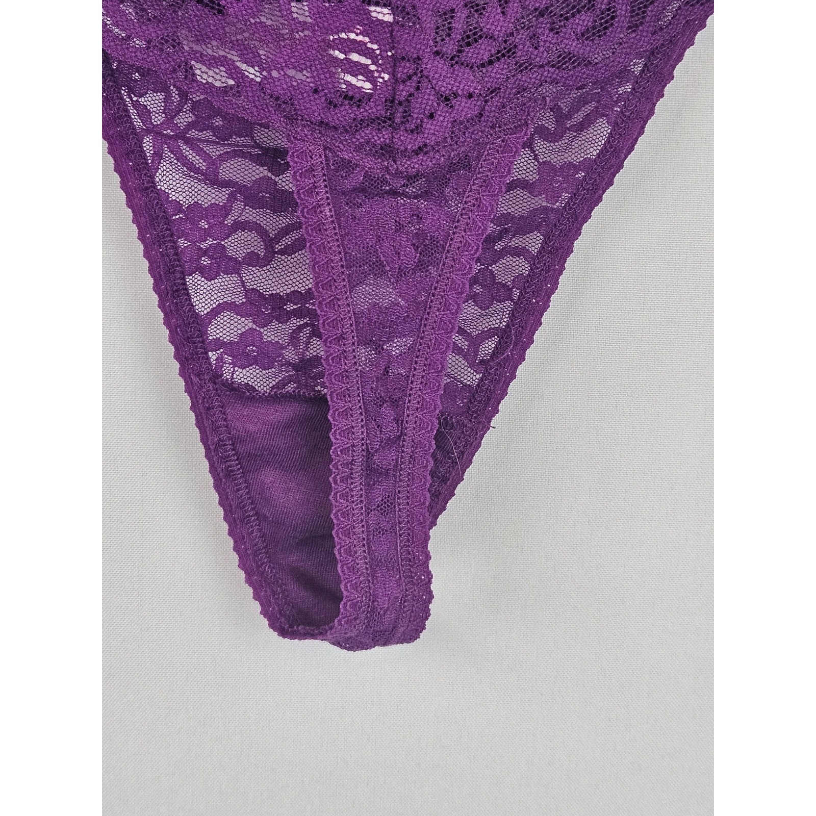 No Boundaries Womens Purple Floral Lace Thong Panty Size Large New With Tags