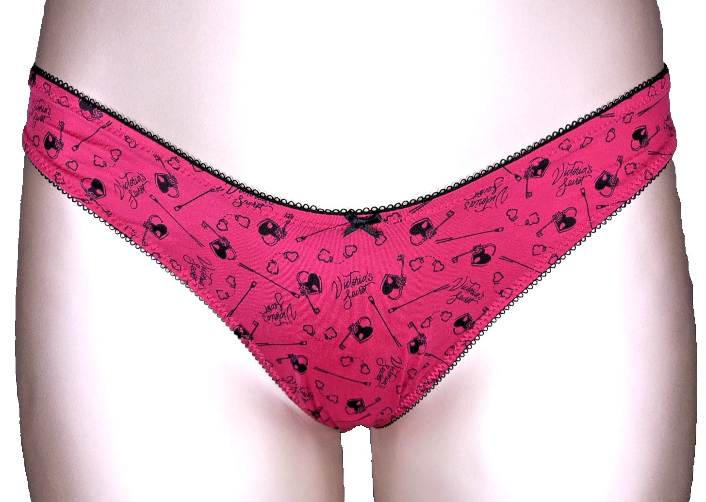 Victoria’s Secret Very Sexy NWT Large Fuchsia Locks High Leg Thong Panty Logo