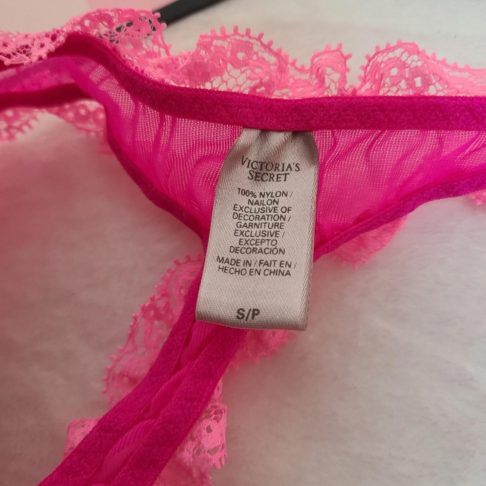 Rare Y2K Victoria’s Secret Sheer Mesh Lace Ruffle Thong Panty Size Sm