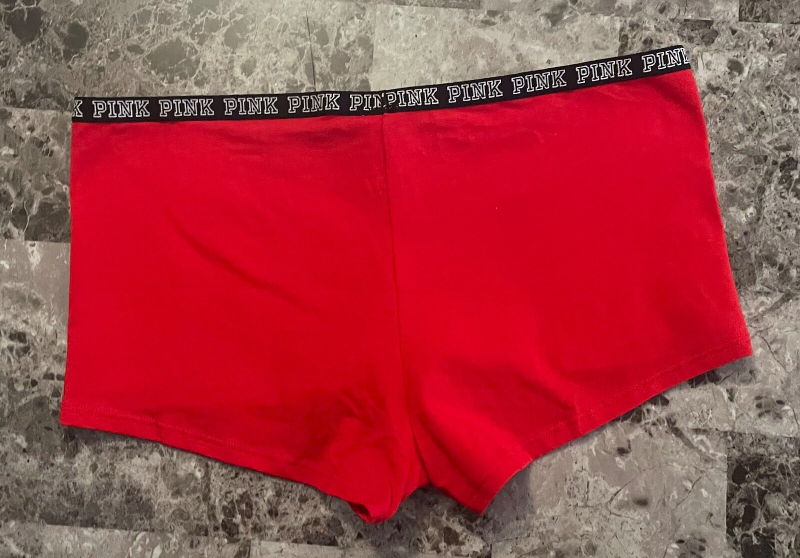 NWT VICTORIA’S SECRET PINK MEDIUM RED BLACK LOGO WAISTBAND RARE BOYSHORT PANTIES