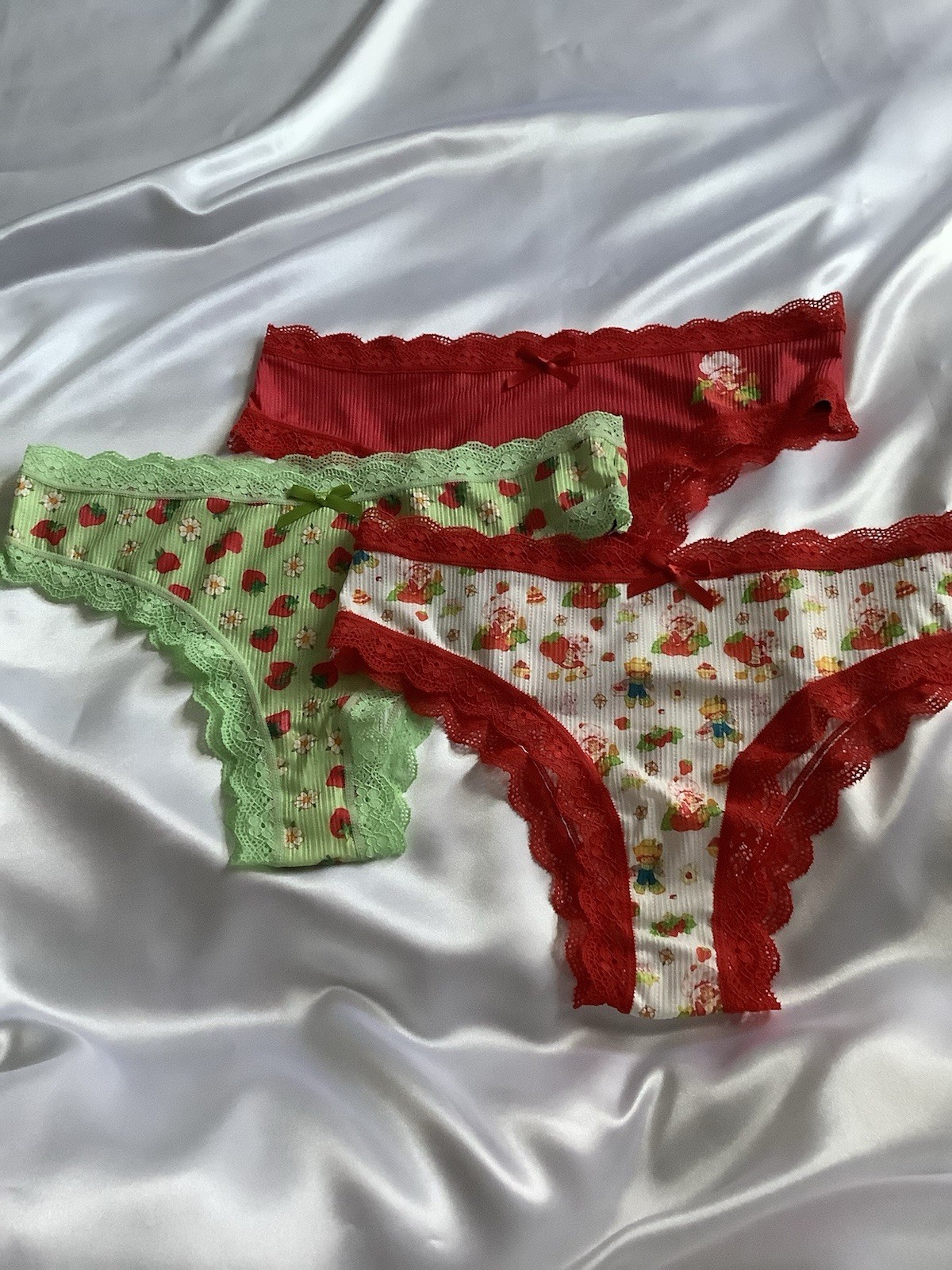 Women’s Teen Strawberry Shortcake Red Green Kawaii Thong Panties Cartoon 3pk. M