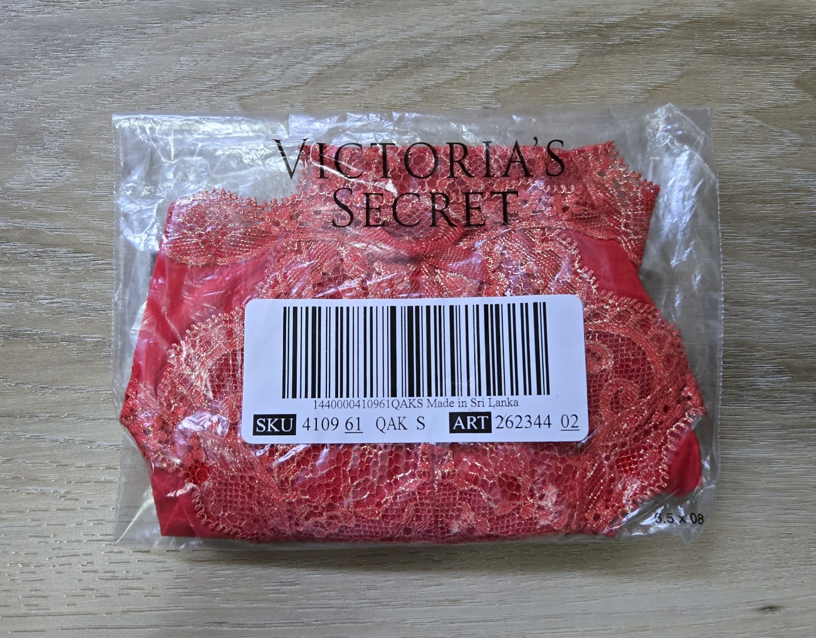 NIB Vintage Victoria’s Secret Dream Angels Silky Smooth Lace Bikini Panties S