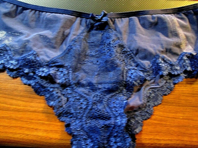 New w/Tag Victoria’s Secret Sheer Lace Cheeky💲Discounts on 2+💲💜Size XS,S,M