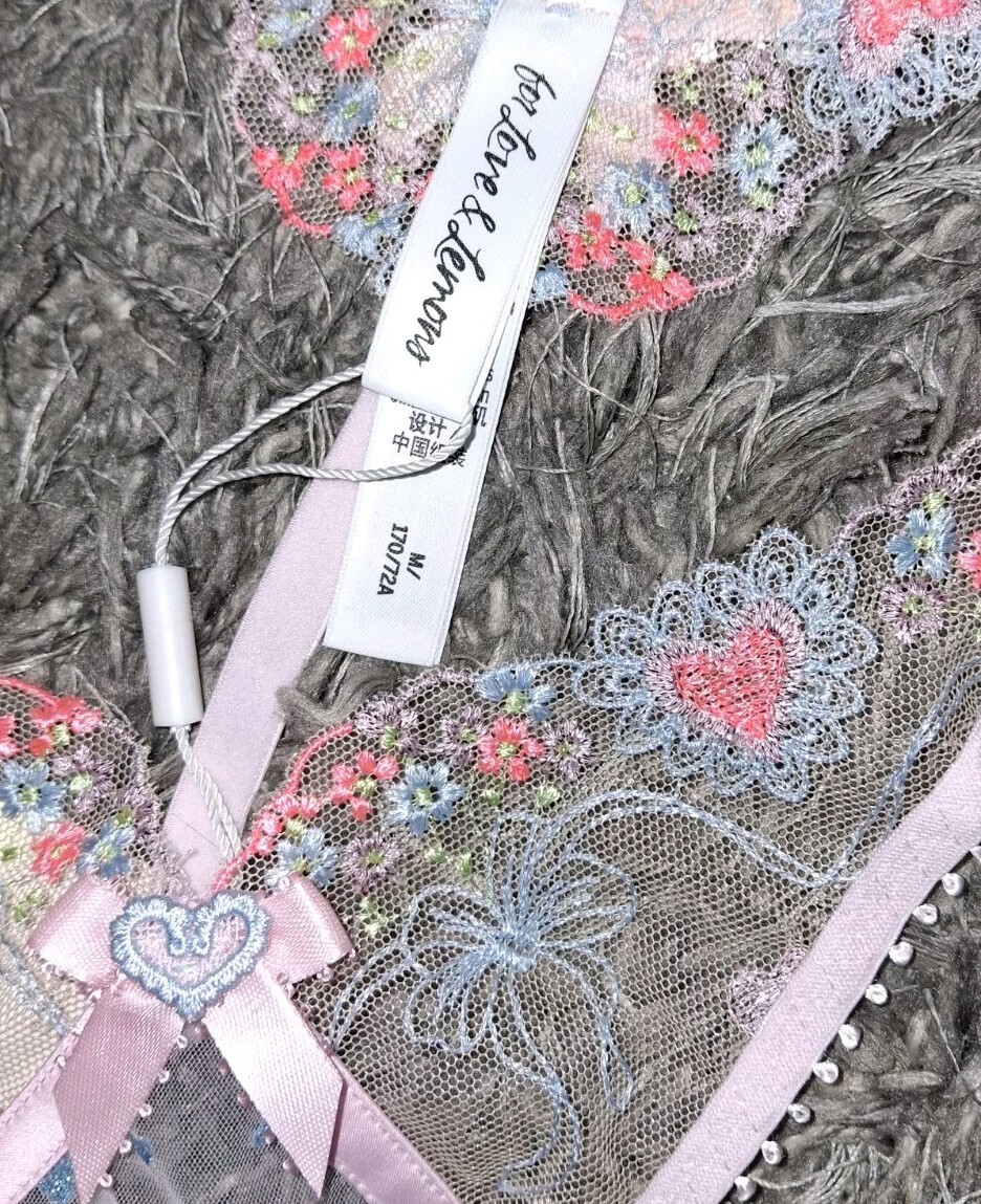 VS/love for lemons Floral embroidered/glitter Heart v string new Medium