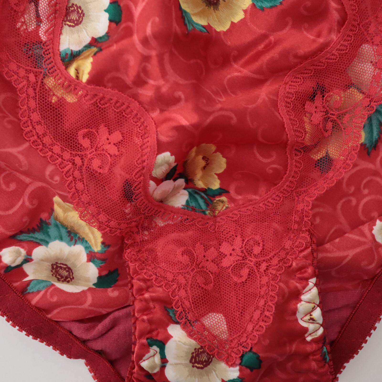 2 NEW VTG 90s Y2K Floral Polyester Satin String Bikini Panty Lot MEDIUM
