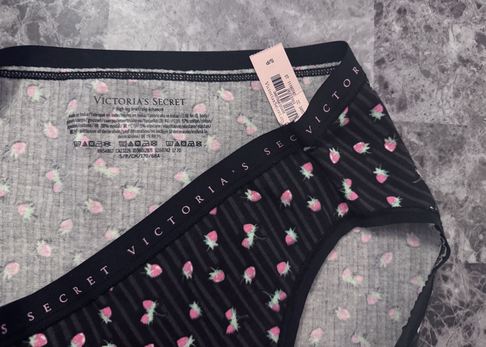 NWT VICTORIA’S SECRET SMALL STRAWBERRY LIGHTWEIGHT BAND HIGH LEG BRIEF PANTIES