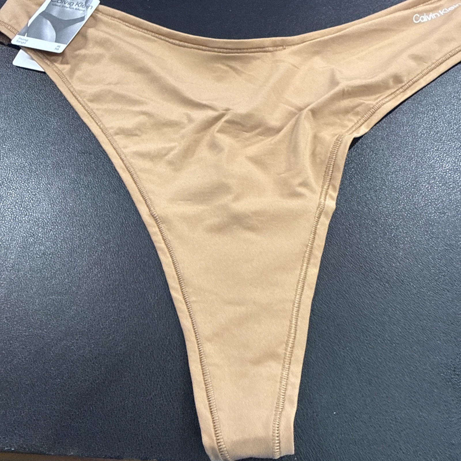 NWT Calvin Klein Women (X-LARGE) Ideal Micro Thong QD5117-213