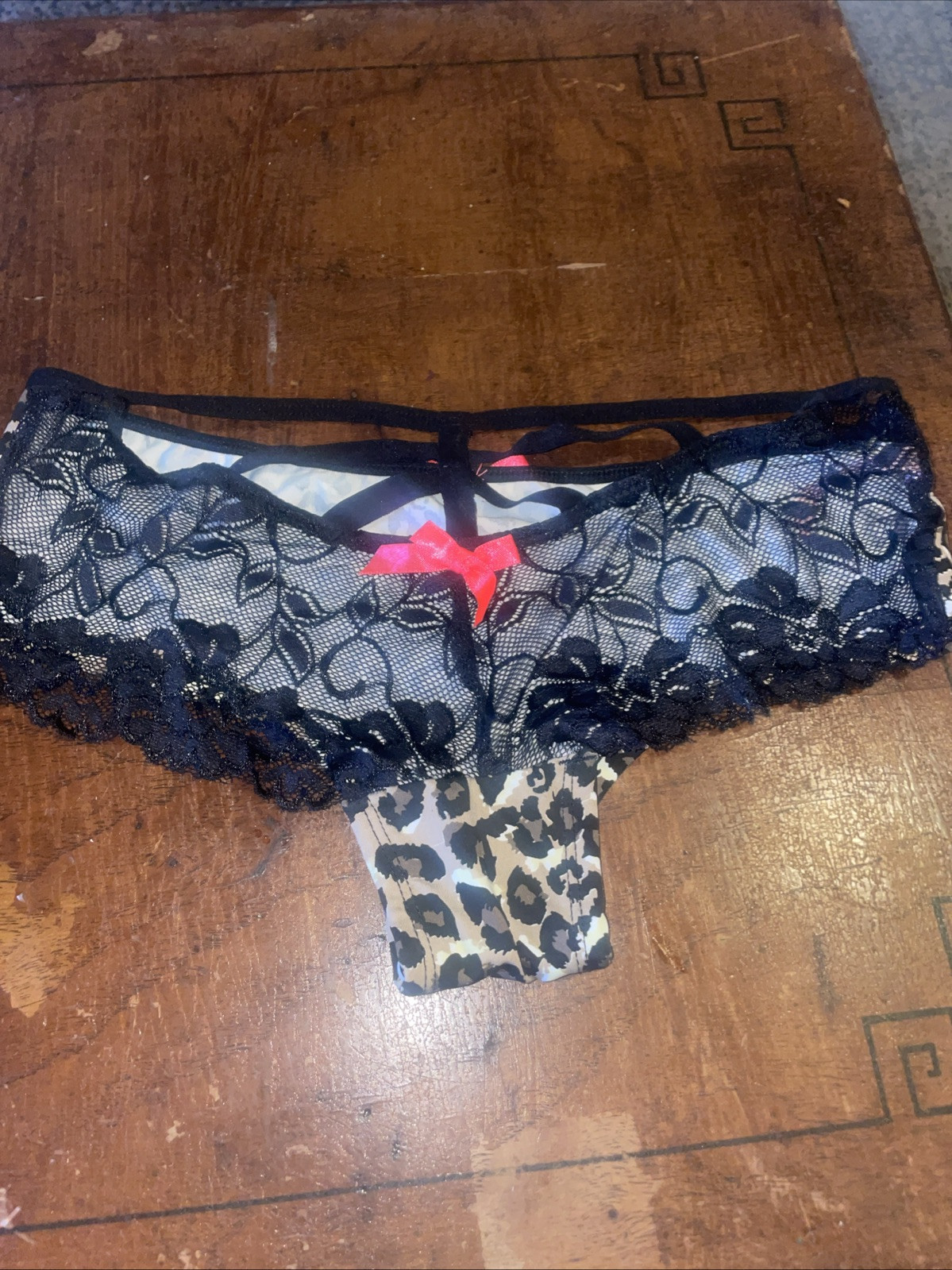 Shiny Leopard Print And Pantie With Sexy Back