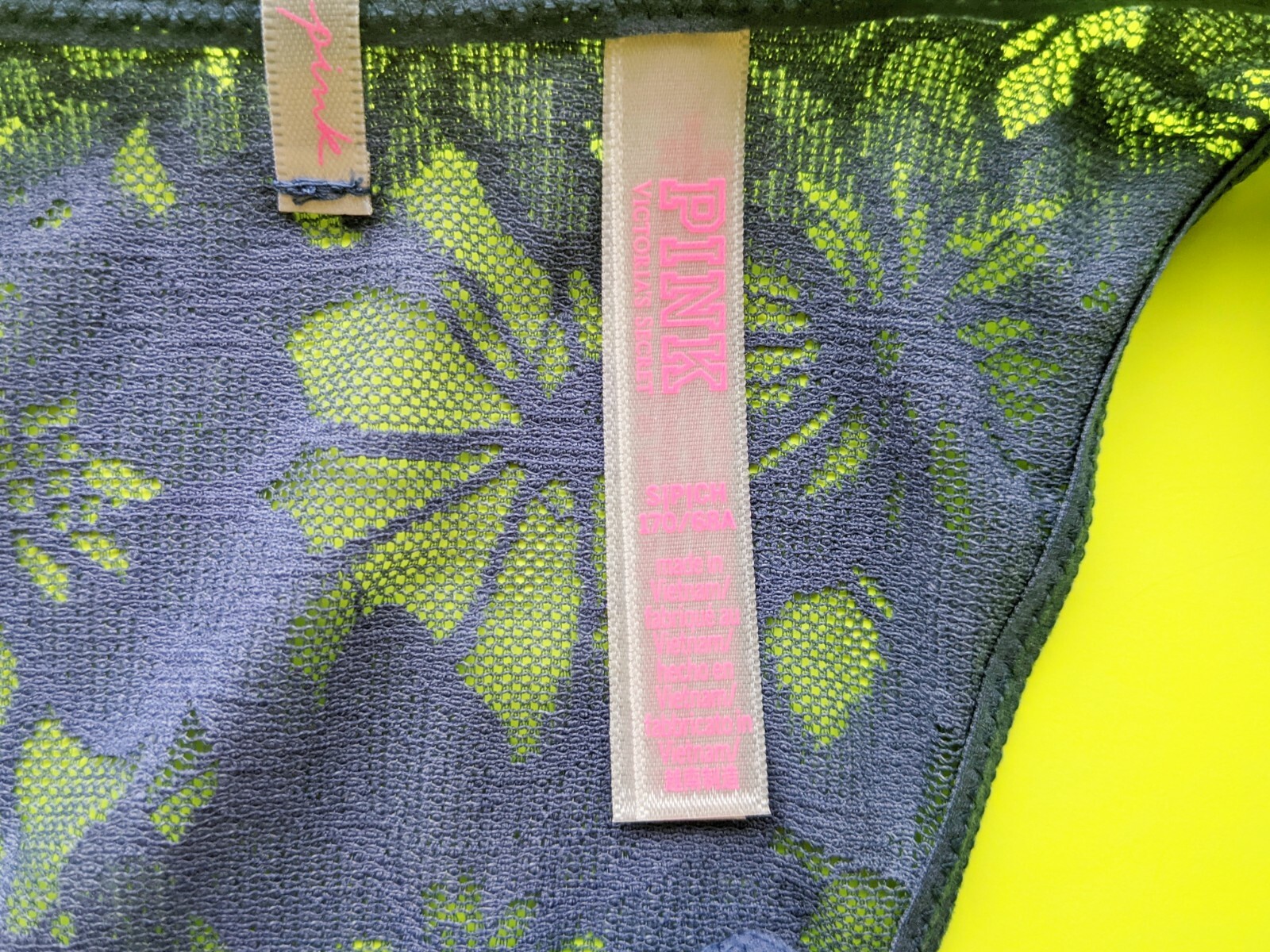 Victoria’s Secret VS Brazilian Rhinestone Assorted Panties Size S – Lot of 4
