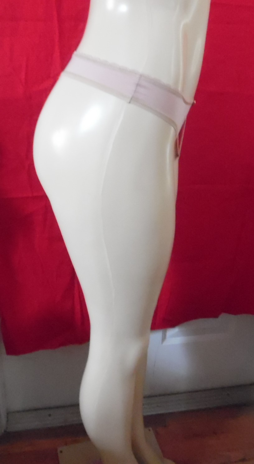 DKNY NUDE THONG PANTY MEDIUM