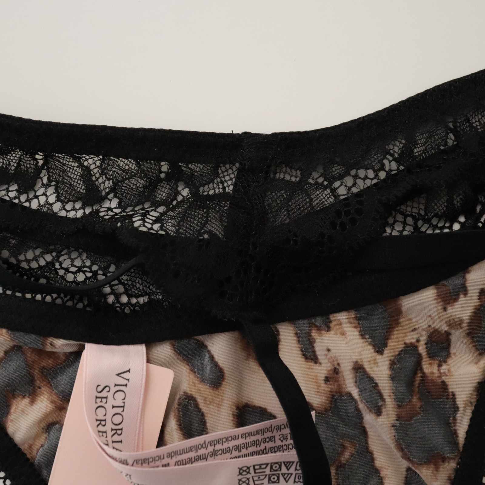 VICTORIA’S SECRET Very Sexy Lace Trim Strappy Cut Out V-String Thong Panty S M L