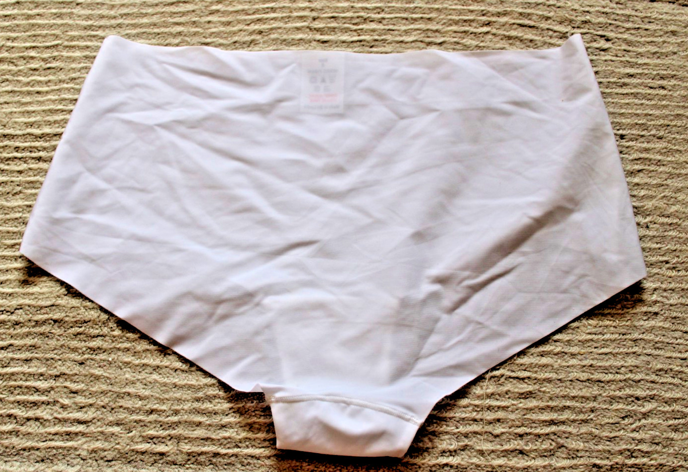 Brand New Seamless Boyshort Style Knickers, White, Small UK 8-10
