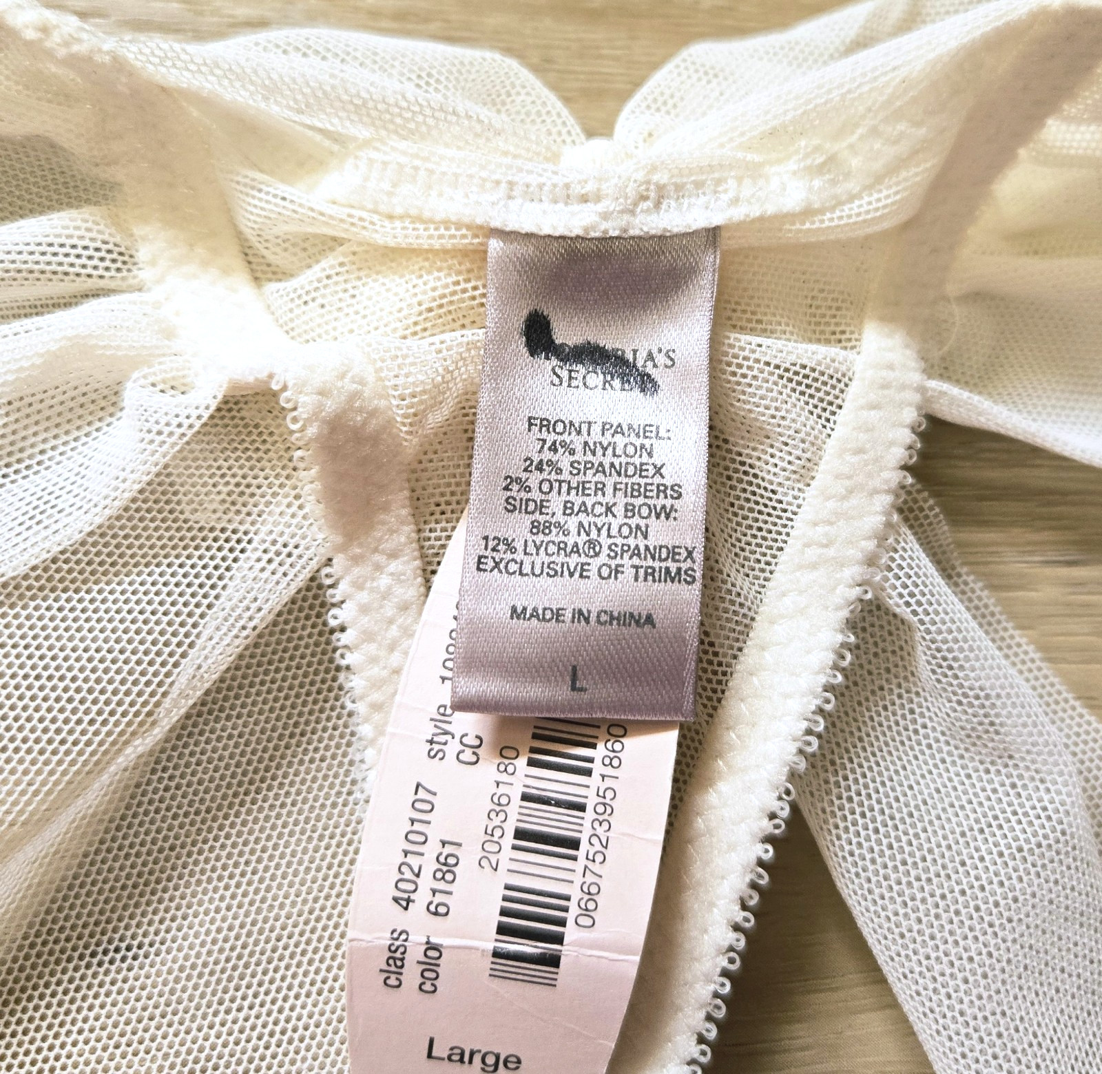 NWT Rare Vintage Victoria’s Secret Coconut Mesh Lace Bows Thong Panties L