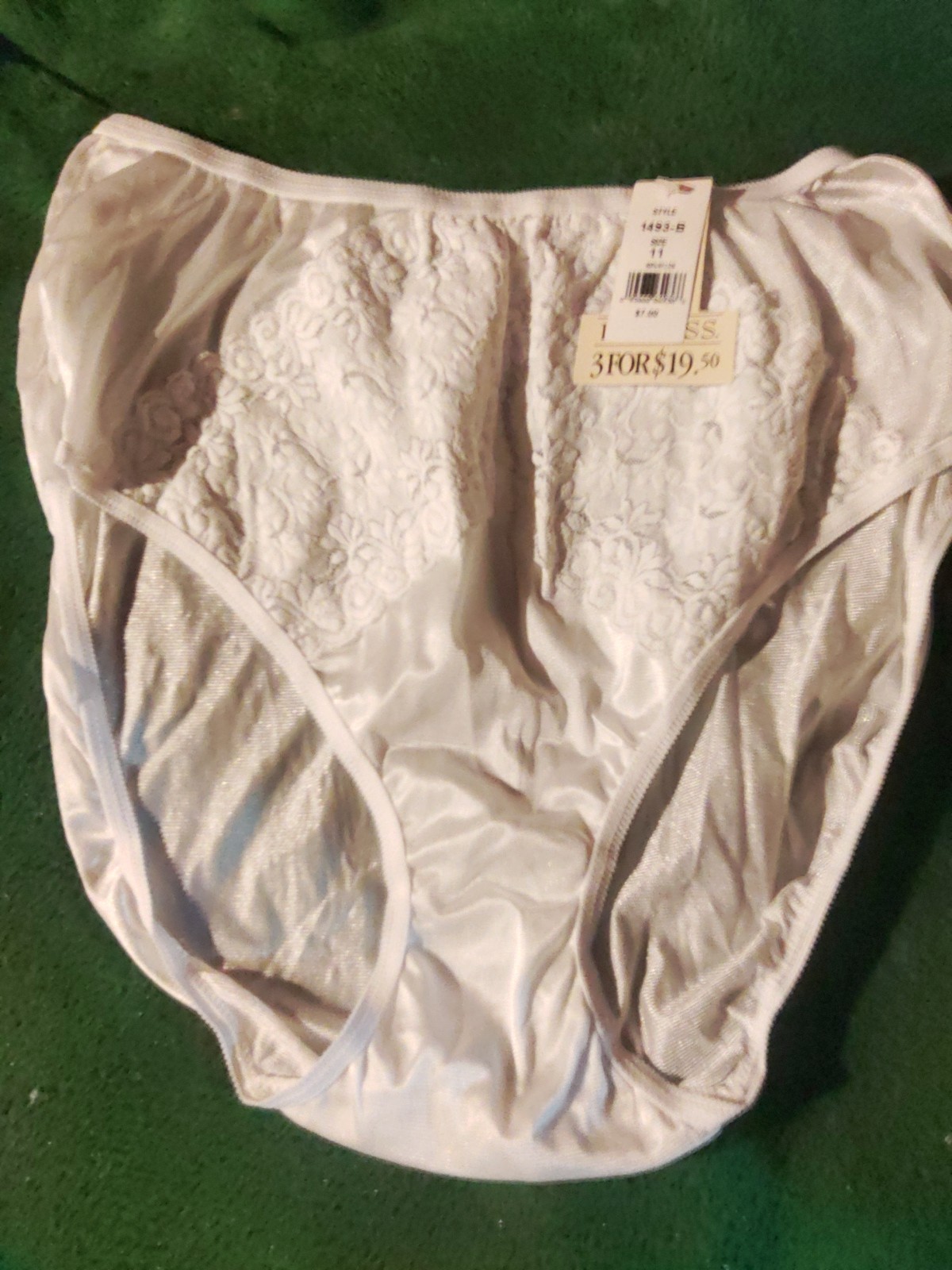 1 Pair Vintage Heiress by Carole Sexy Lace Front 100% Nylon Panties Hi Cut Sz 11