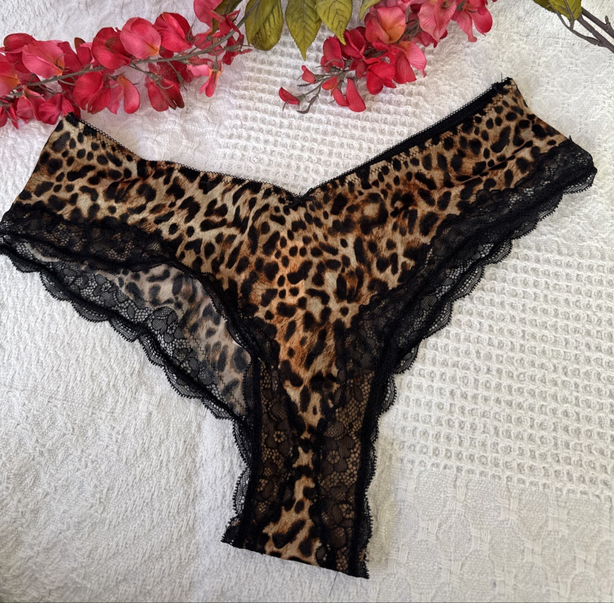 VICTORIA’S SECRET L BLACK BROWN ANIMAL PRINT HIGH LEG CHEEKY PANTIES NWT
