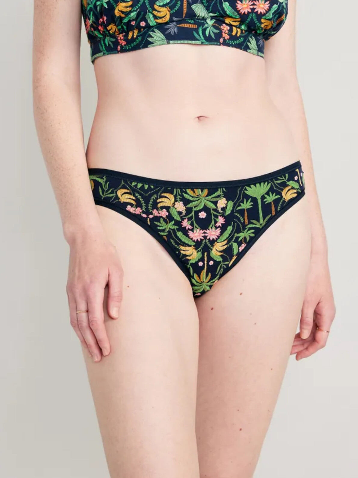 Old Navy Women’s Mid-Rise Bikini Underwear Palms & Bananas Size Small or XL