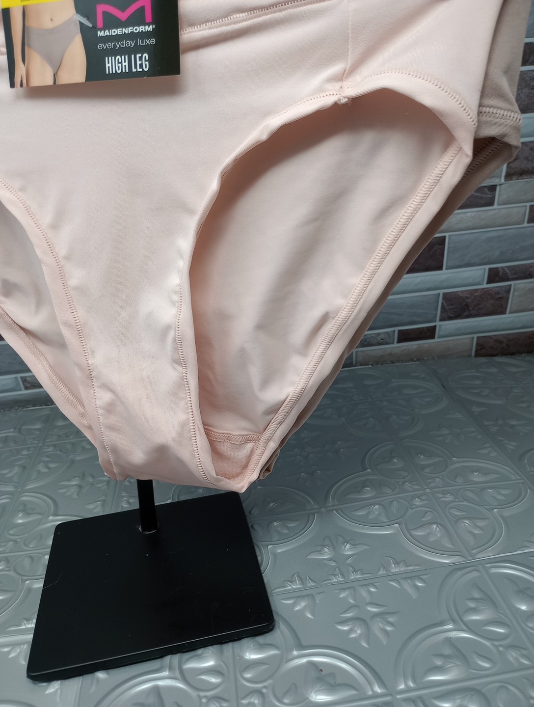 NWT Maidenform 3 Pair Everyday Luxe Sz. M/6 HIGH LEG Panties DM3THB A1EV