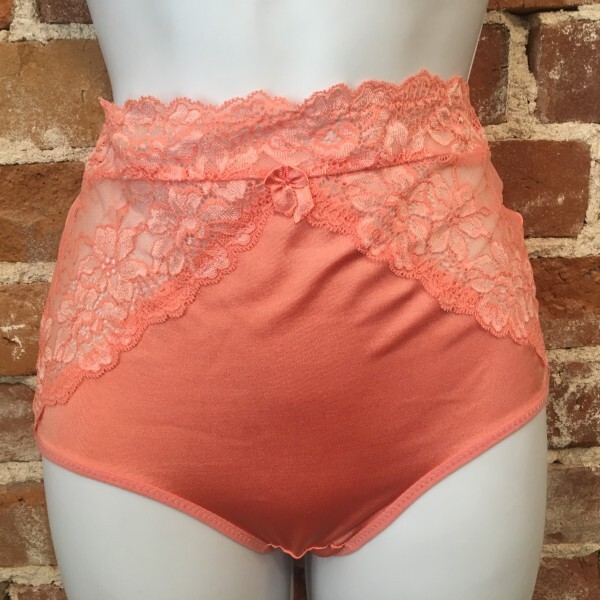 Rhonda Shear Coral Lace Inset Seamless Lt Control Brief Panties New
