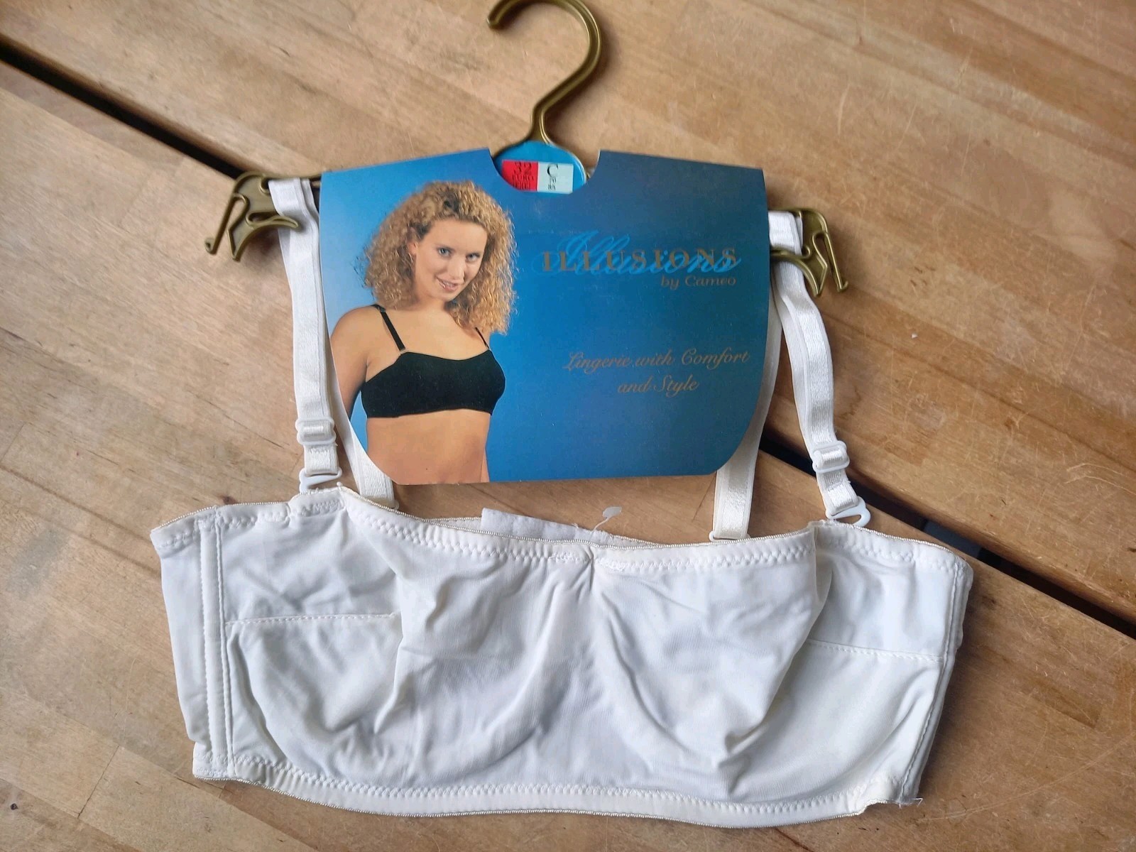 White Stretchy Seamless Detachable Straps  Strapless Underwired Bra 32C NEW,