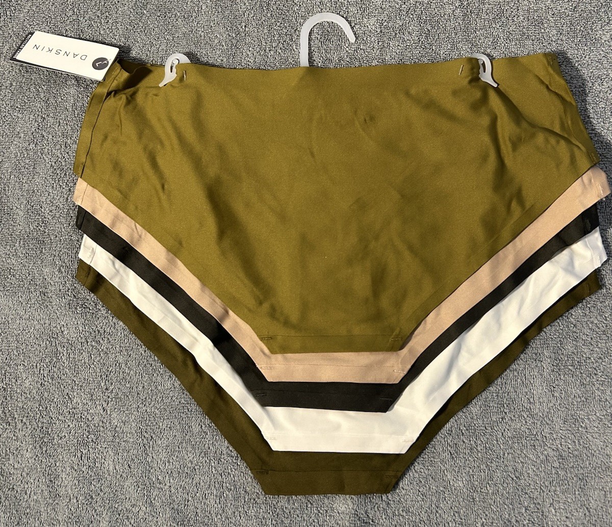 Danskin Intimates Soft No show Panties 5 set Size Large