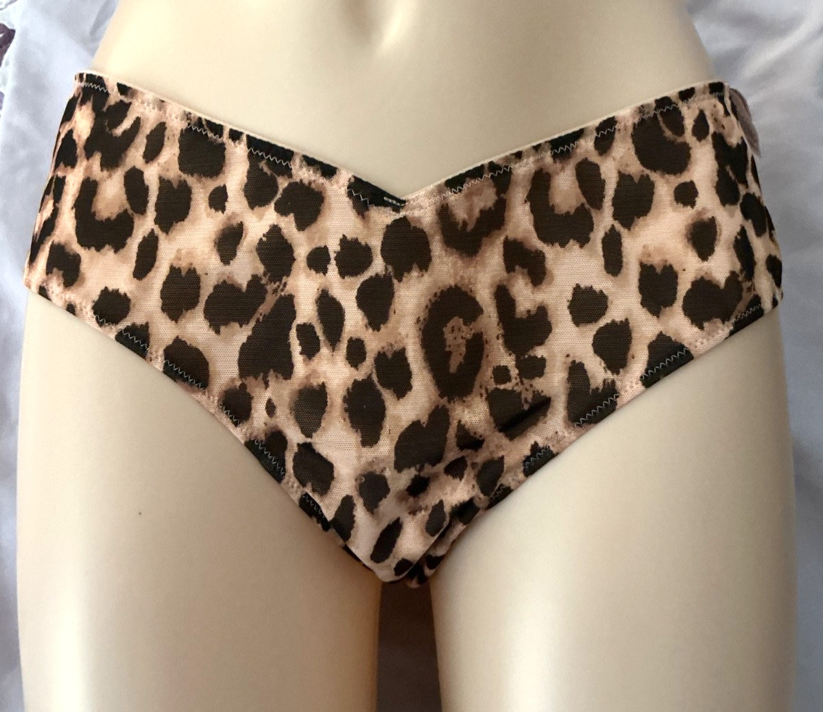 VICTORIA’S SECRET LEOPARD CHEETAH MESH STRAPPY HIGH LEG CHEEKY PANTy L (EF324)