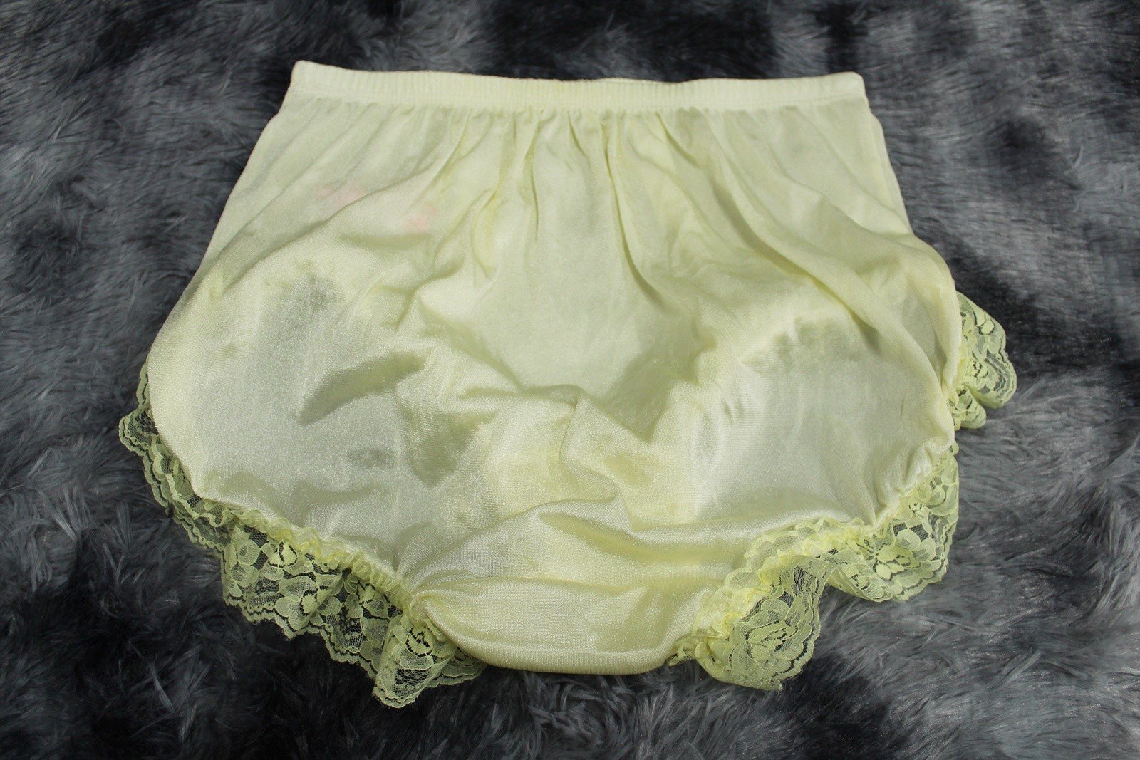 #A227 2XL/ElasticW.24-42″ VintageStyle Yellow Nylon Full Brief + White Half Slip