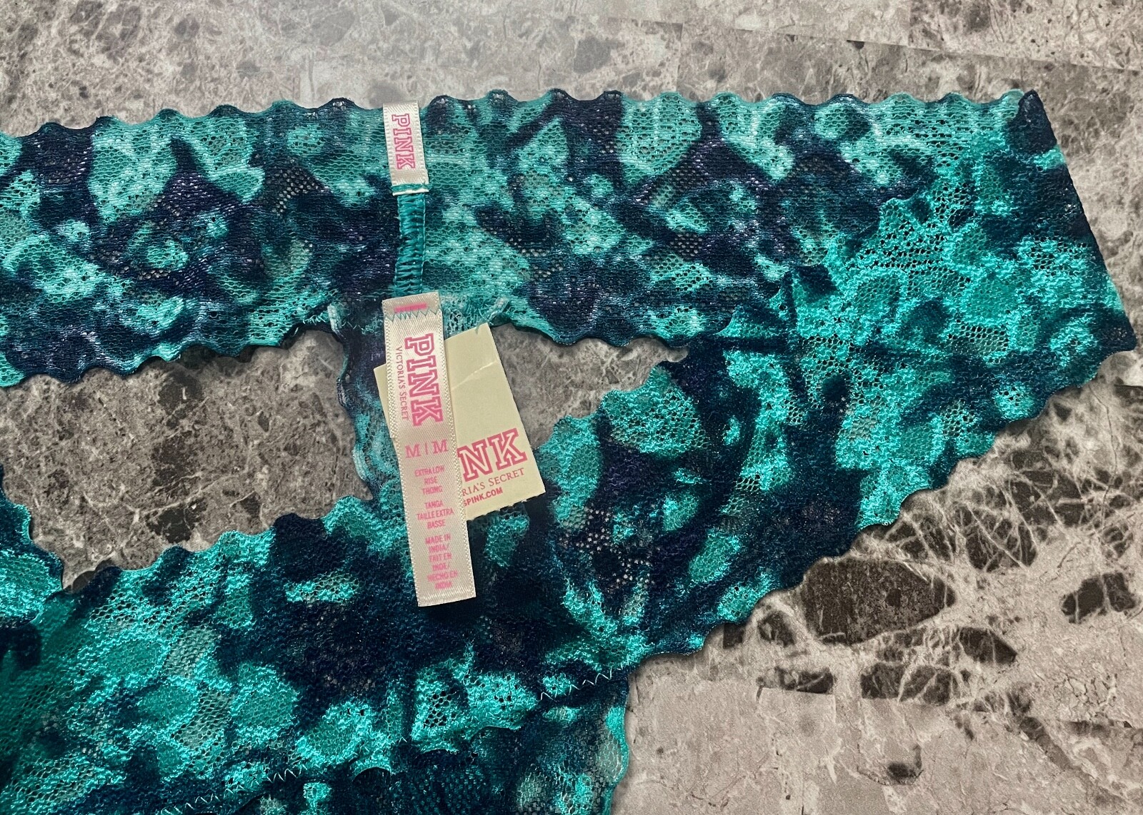 NWT VICTORIA’S SECRET PINK MEDIUM NAVY BLUE TEAL TIE DYE LACE RARE THONG PANTIES