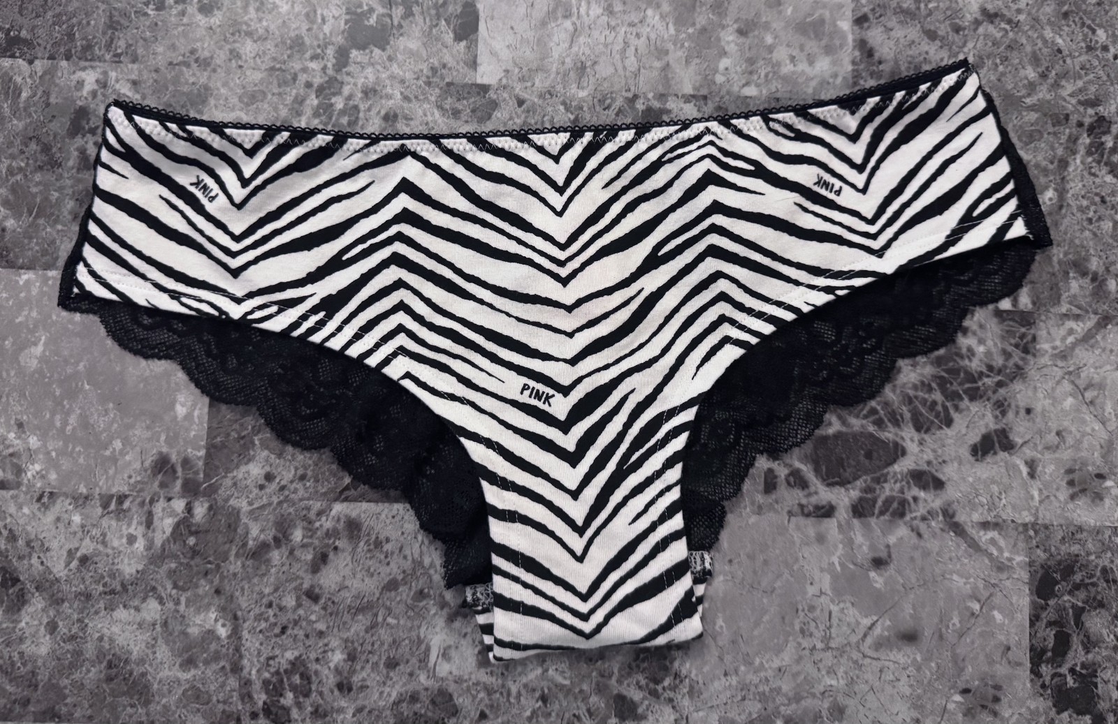 NWT VICTORIA’S SECRET PINK S BLACK WHITE ZEBRA LACE VINTAGE RARE HIPSTER PANTIES