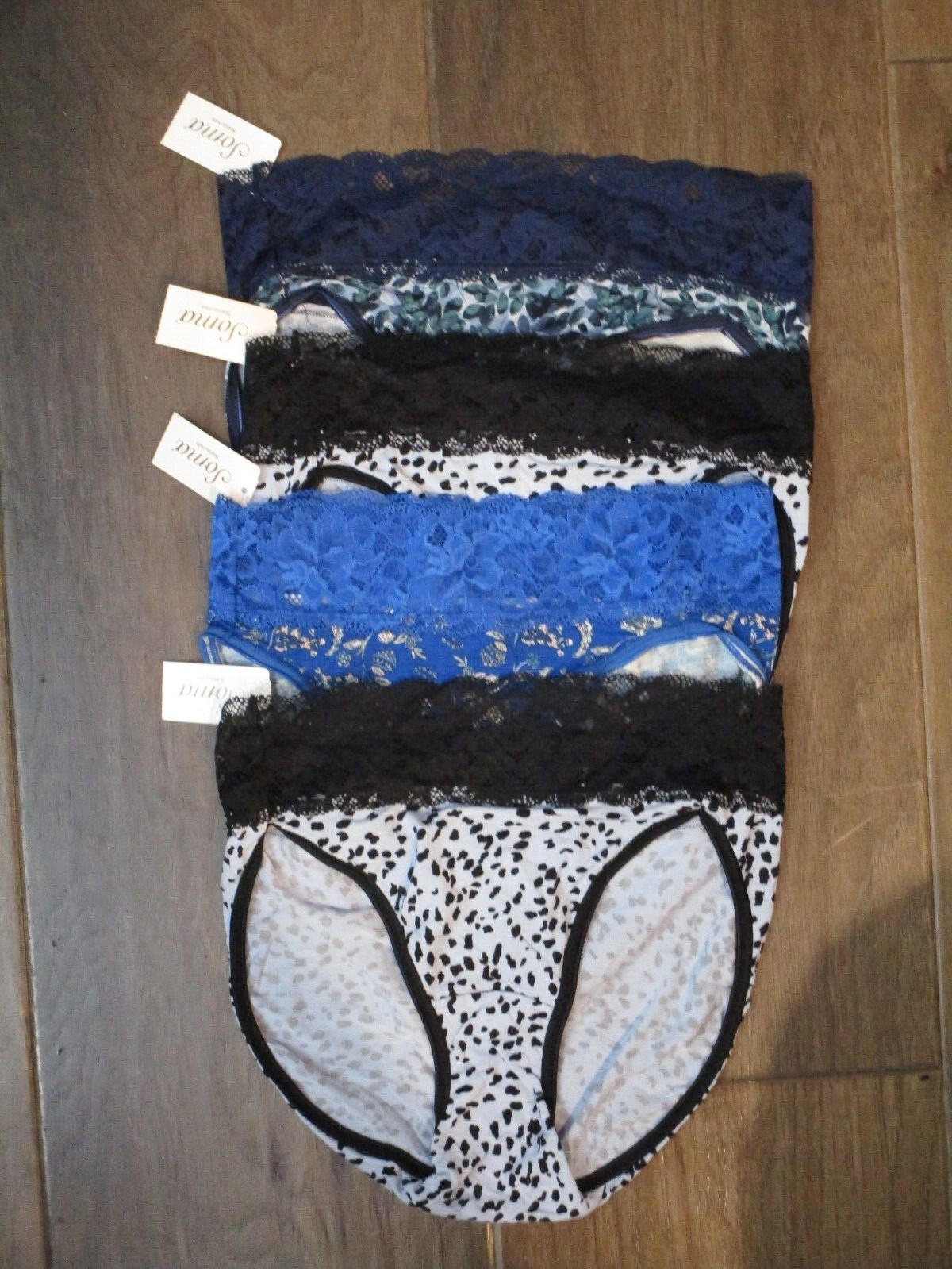 4-PACK SOMA EMBRACEABLE SUPER SOFT LACE HIGH LEG PANTIES BLUE/BLACK PRINTS SMALL
