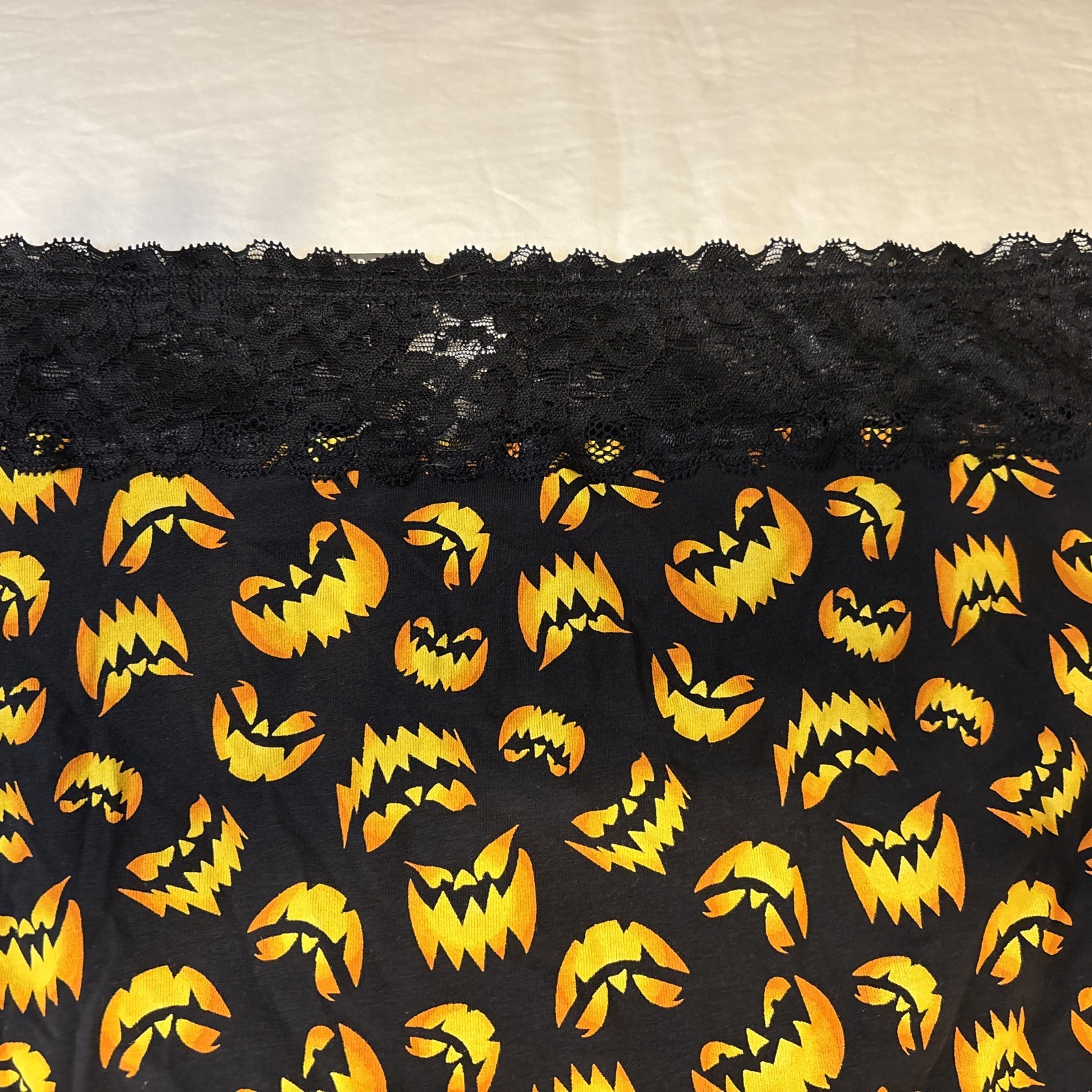 NWT TORRID Brief Pantie Sz 2 Black Orange Pumpkins Lace Jersey