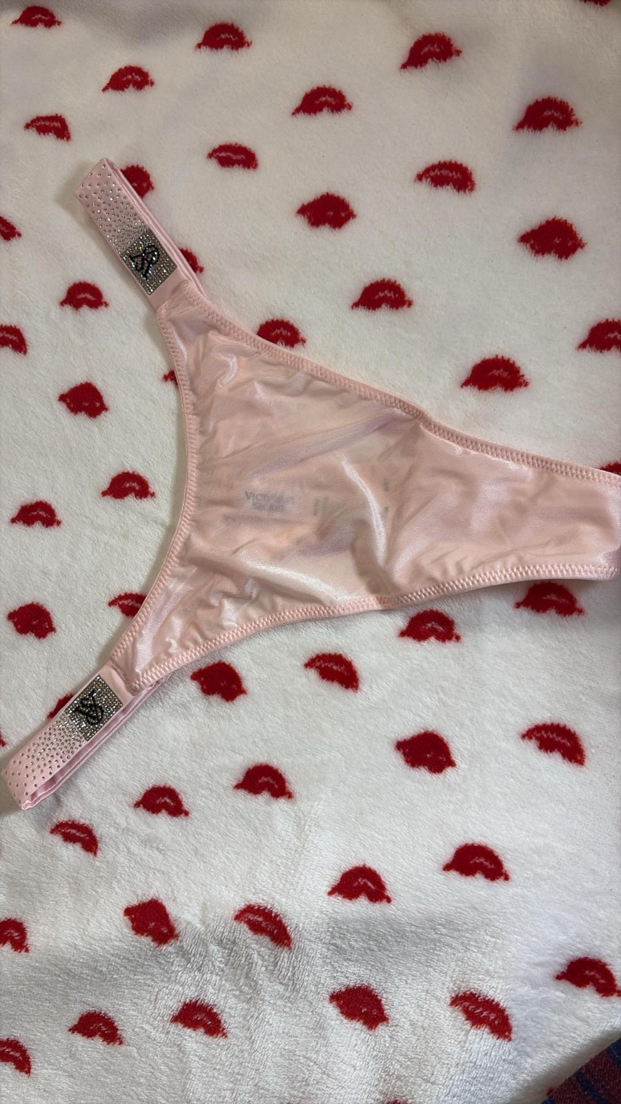 Victoria’s Secret VERY SEXY Scattered Shine Strap Smooth Thong Panty Size M