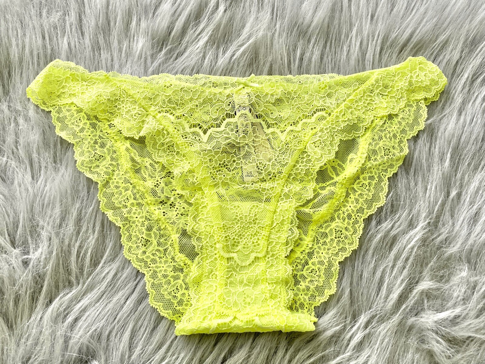 Victoria’s Secret Panty Nwt Dream Angels Lime Lace Cheekini L