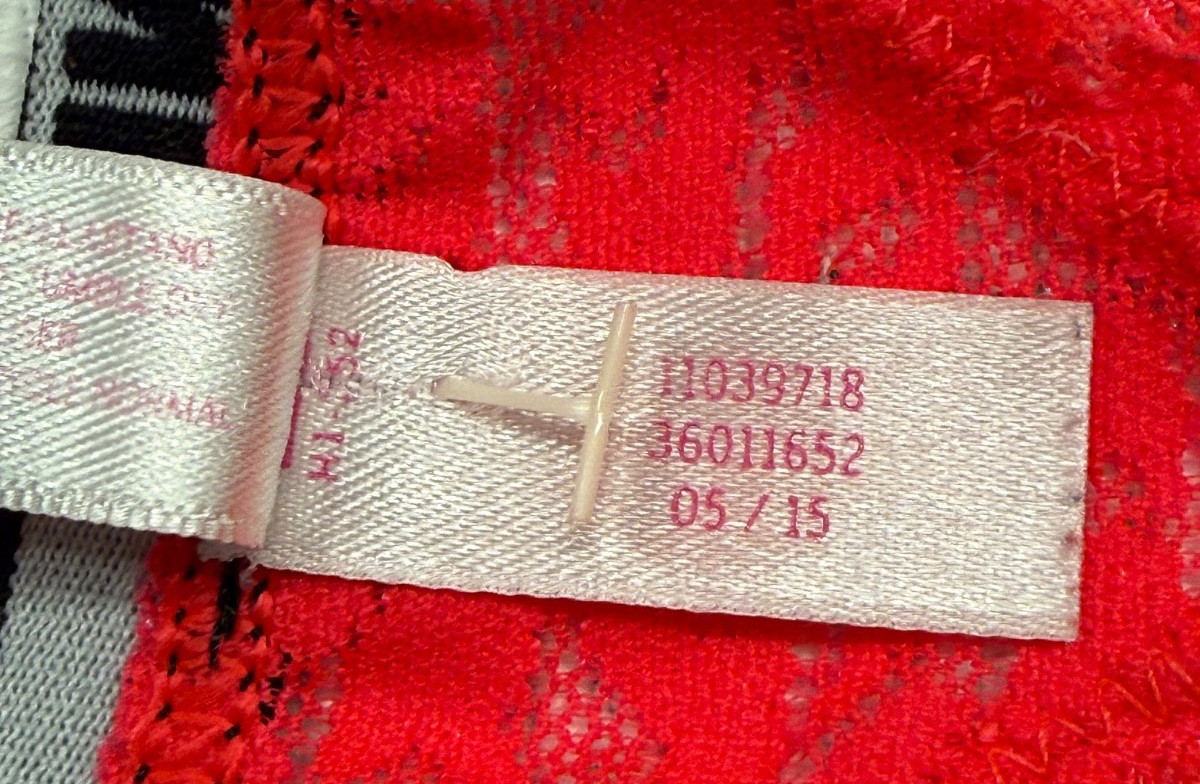Y2K NWOT Victoria’s Secret PINK Logo Extra Low Rise Thong 2015 Panties Coral S/P