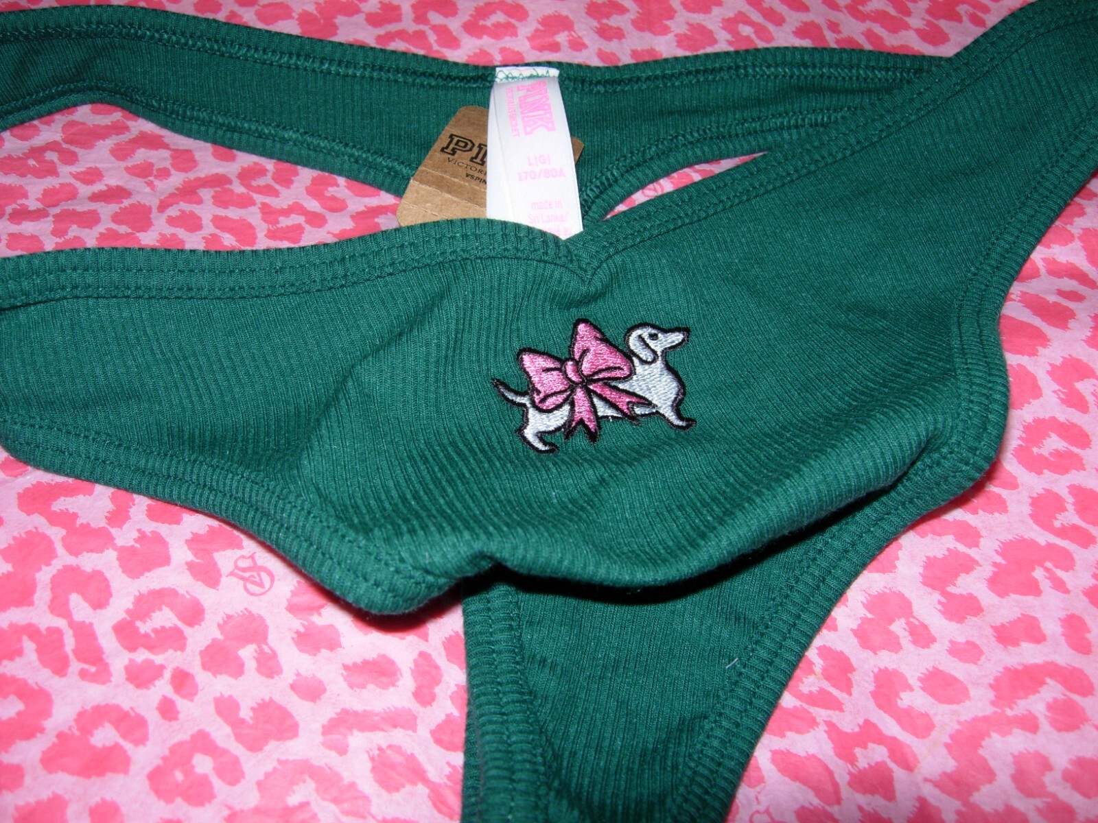 Victoria’s Secret PINK Sexy Thong String V-Cut LOGO Green w/Holiday Puppy NWT