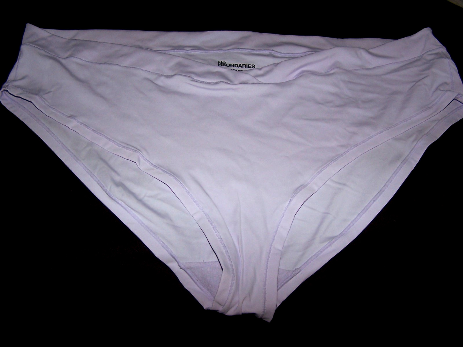 No Boundaries Lavender Stretch Knit Bikini Panties – Size XXXl (22)