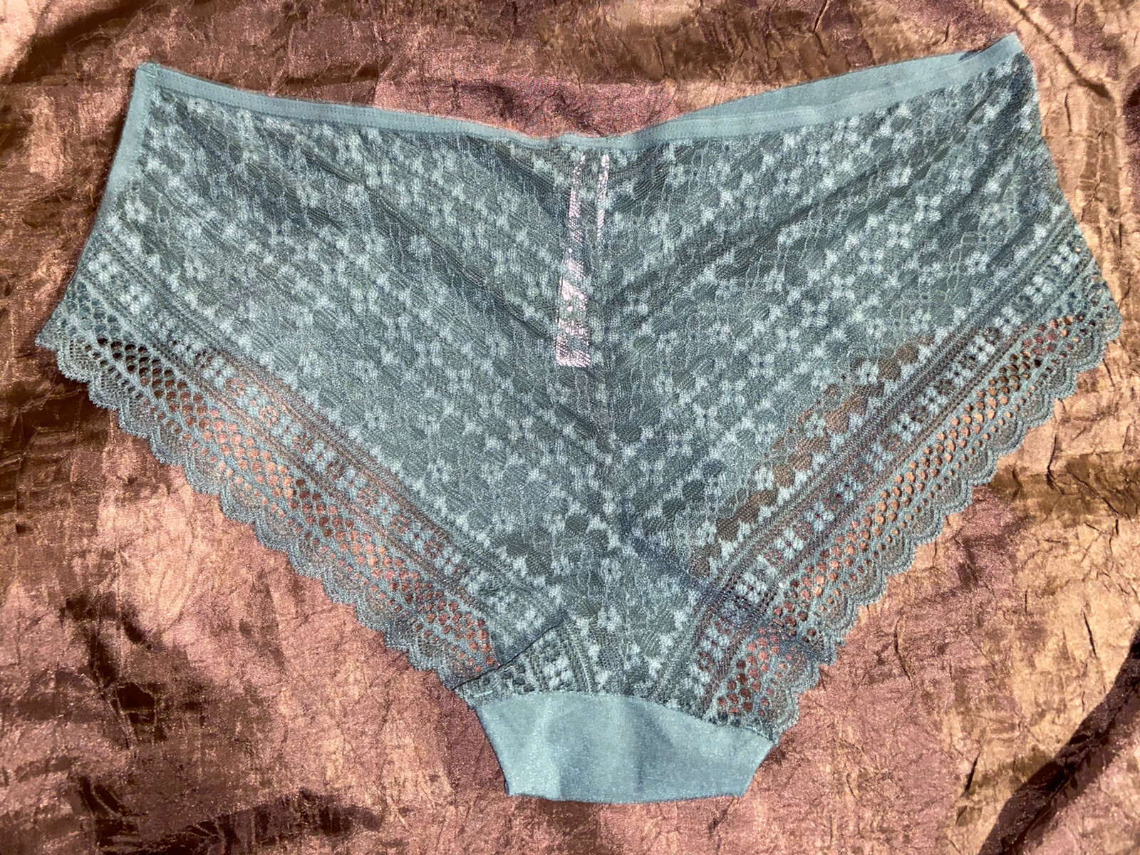 Victoria’s Secret Olive Hiphugger Seamless Front Lace Back Size L NWOT