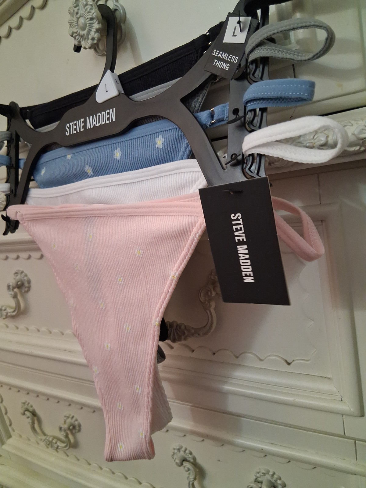 Steve Madden Womens 5 pk Ribbed Flowers & Solids Thong Panties Sz Large NWT + 🎁
