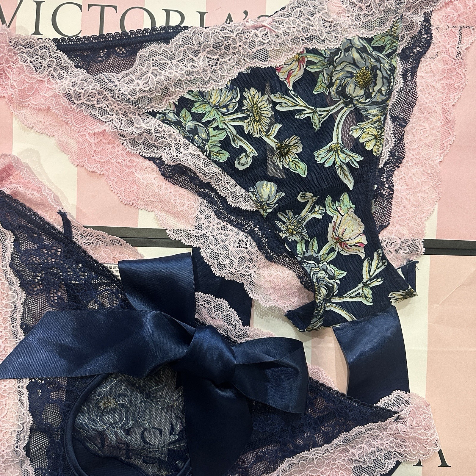 Victoria’s Secret Panties Cheekini Panty Dream Angels Blue Pink Bow Open SZ L