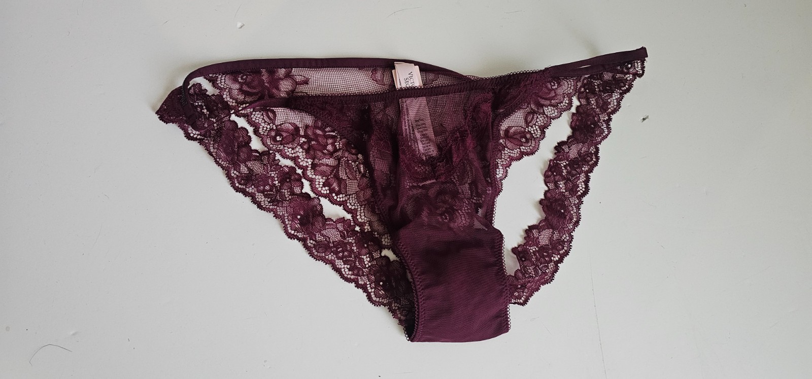Victoria’s Secret Cheeky Panty Burgundy Size L NWT