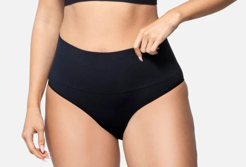 NEW UNDEROUTFIT Smoothing at Waist Brief Contouring Fit Black Style#308 Size 2XL