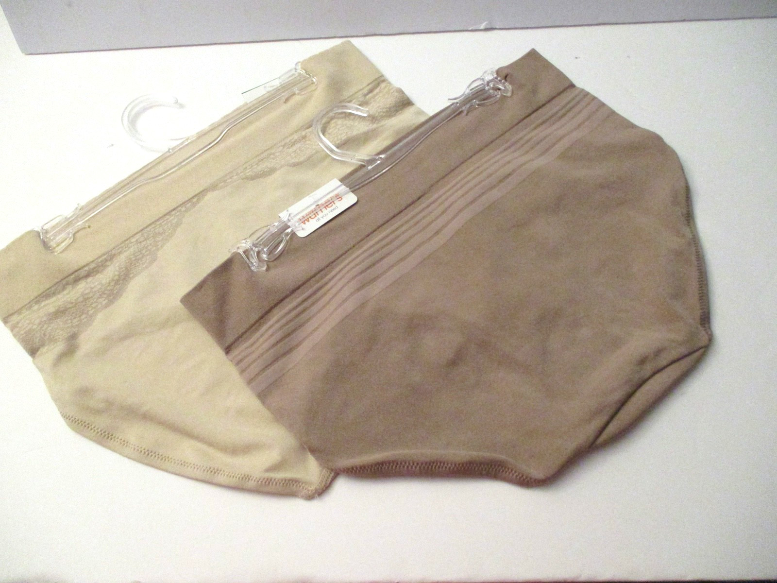Warners hipster seamless stretch panties 2 pair size 7/L