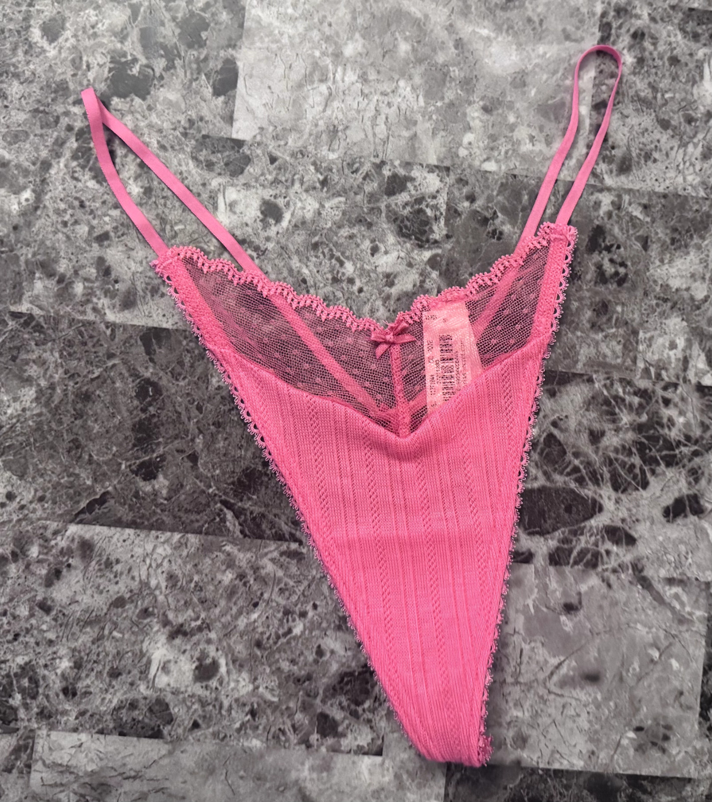 NWT VICTORIA’S SECRET PINK POINTELLE DOTTED MESH BOW THIN V STRING PANTIES