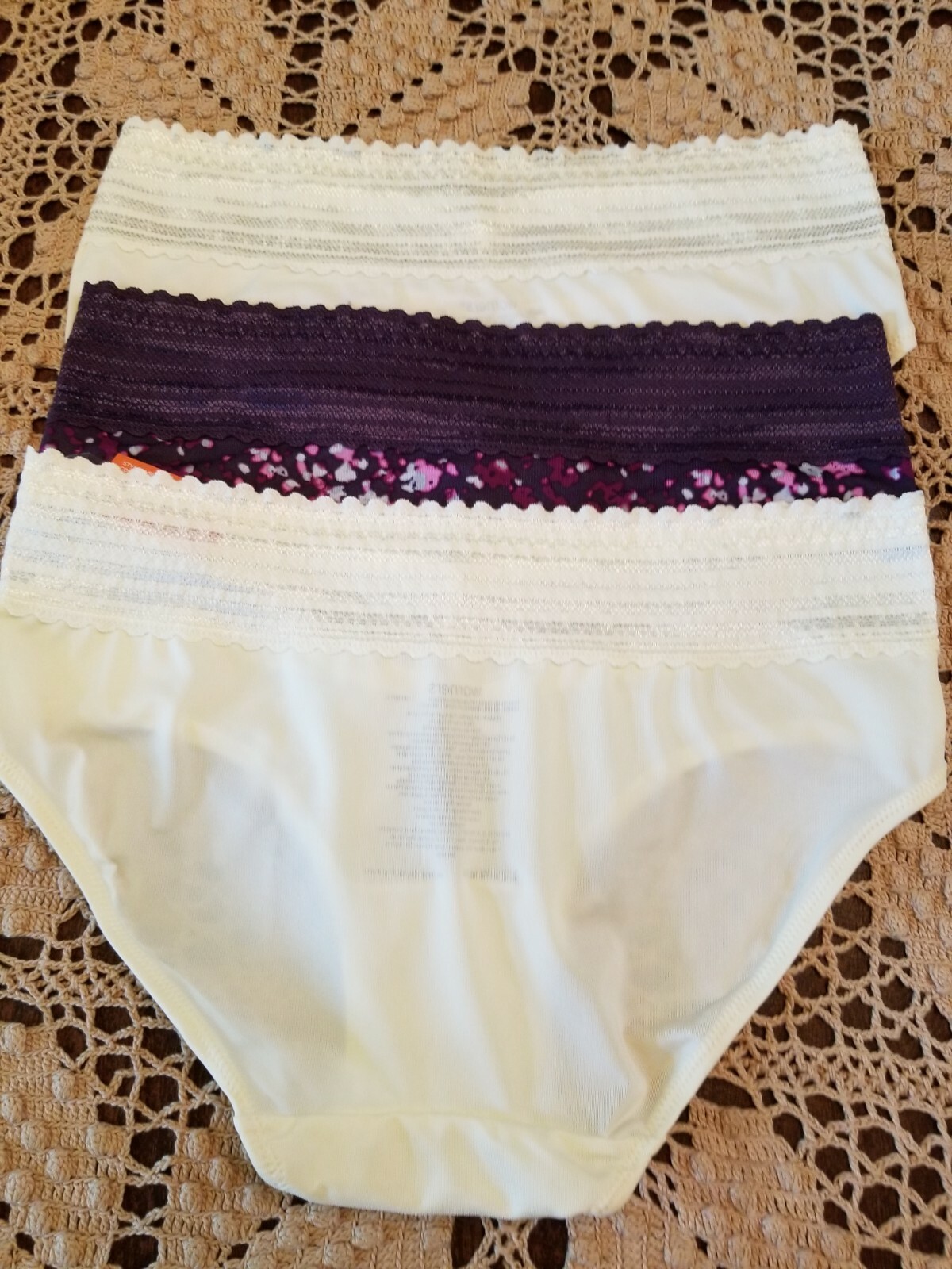 5 /S WARNERS Microfiber With Lace ~No Pinching No Problems 3 HIPSTERS – NWT