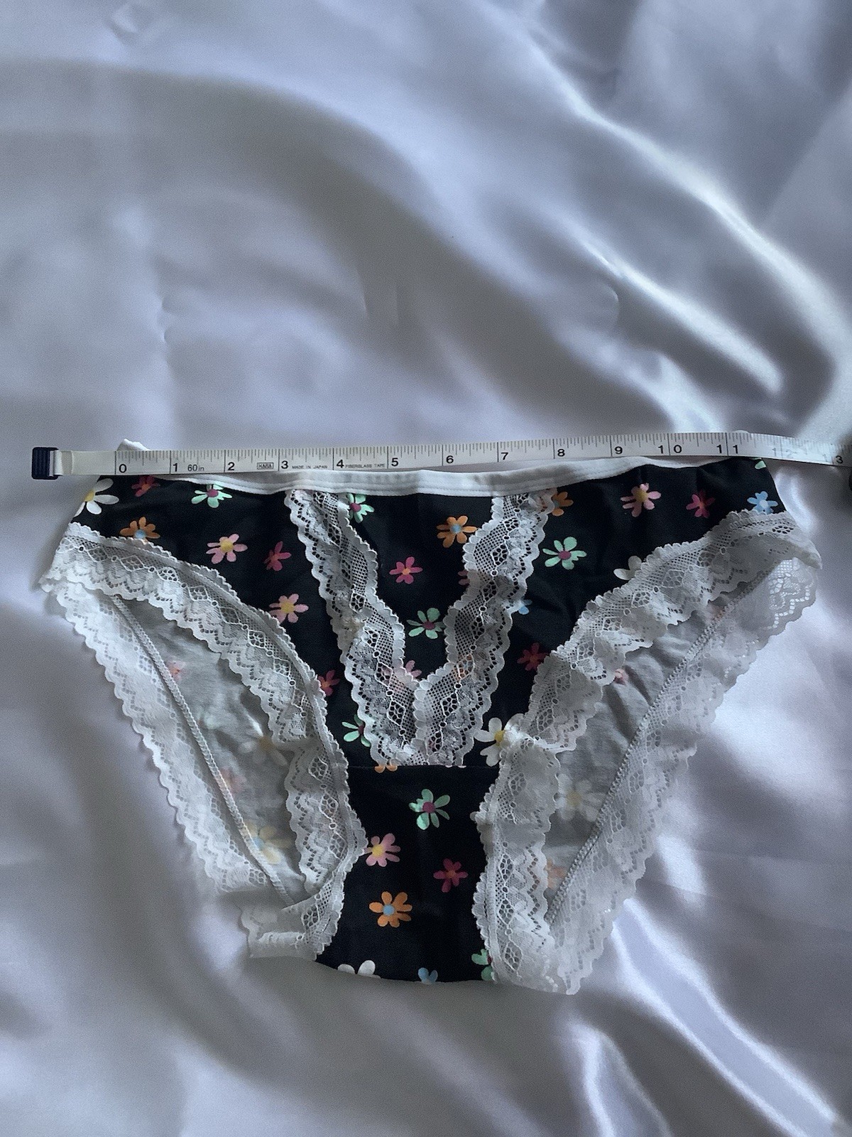 Women’s Floral Brief White Lace Trim Comfortable Mid-Rise Panties Small