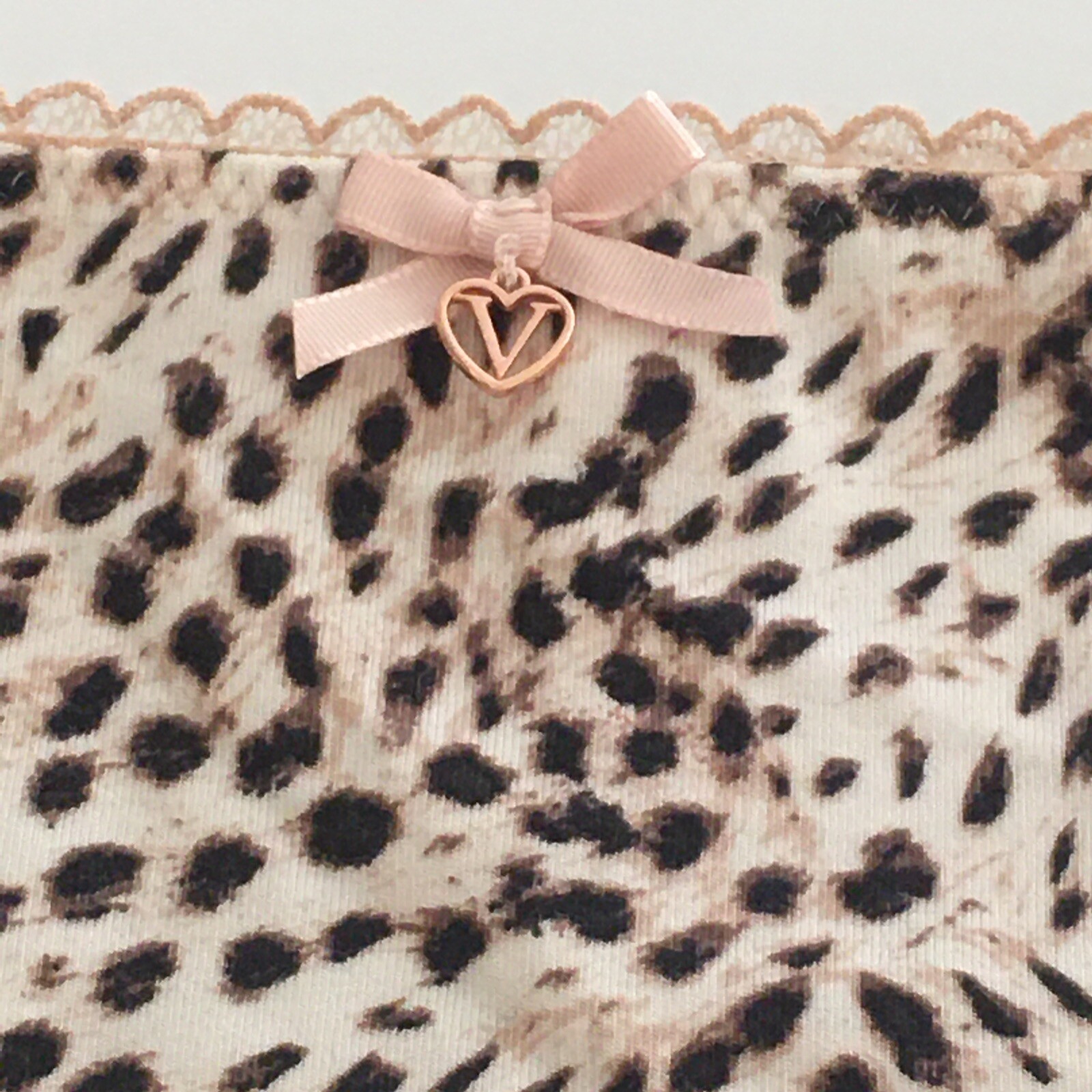 Victorias Secret Champagne Cheetah Shortie Boyshort Panty Size XL Soft Sexy Lace