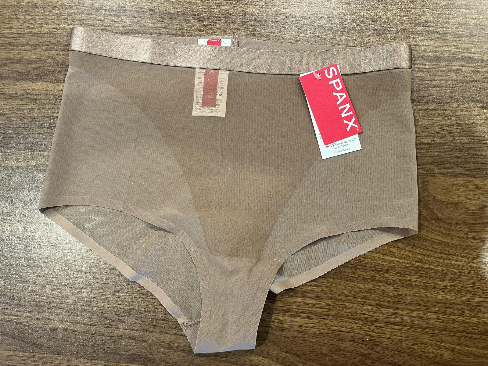 Spanx Panties Womens Medium Beige Supersmooth SheerSense Cheeky Hipster Shaping