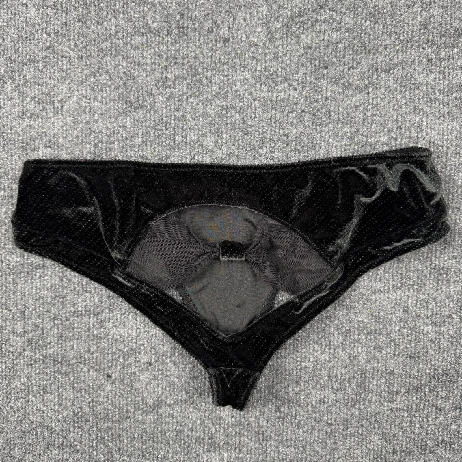 New with defects Victoria’s Secret Black Velvet Mesh Hiphugger Panty Bow M