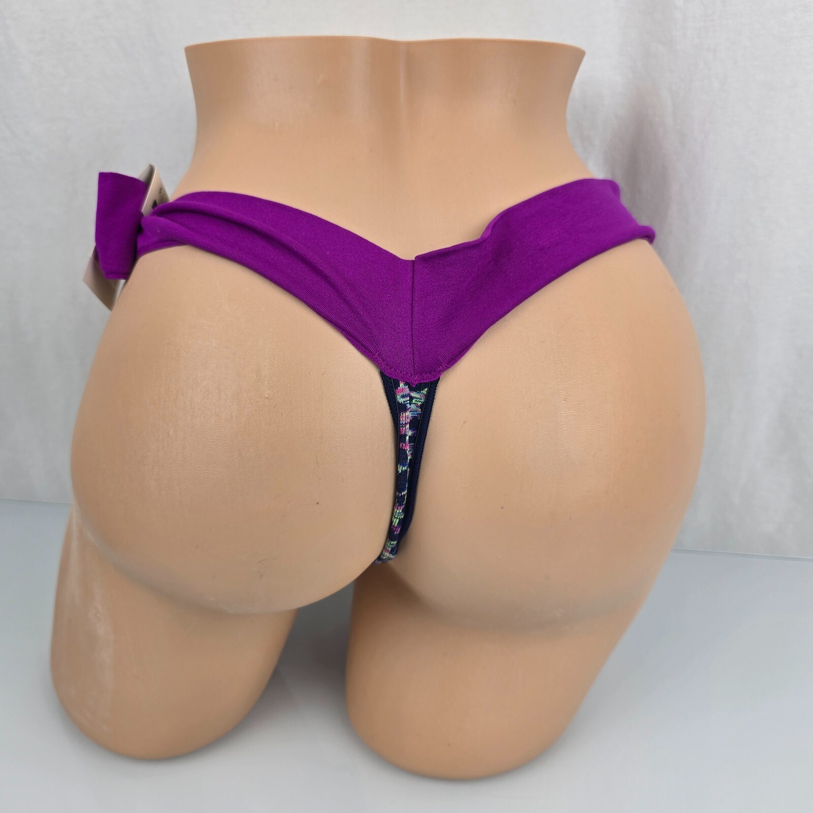 NWT No Boundaries NOBO Purple Leopard V Thong Panties Size 8 XL